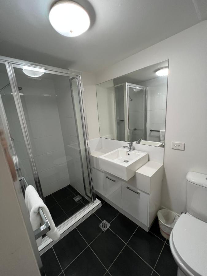 Cascade Gardens Apartments โกลด์โคสต์ ภายนอก รูปภาพ