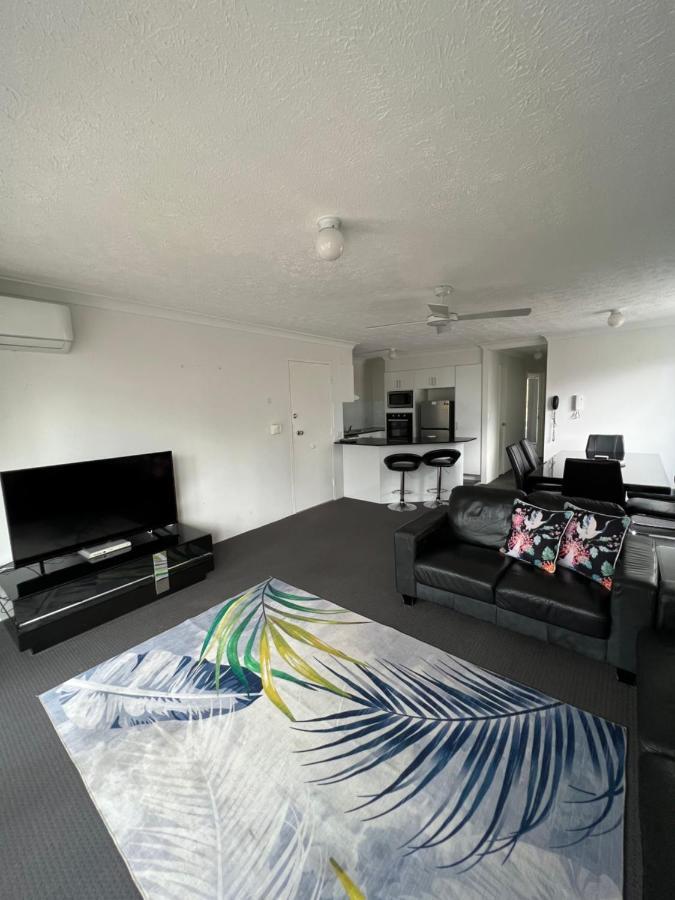 Cascade Gardens Apartments โกลด์โคสต์ ภายนอก รูปภาพ